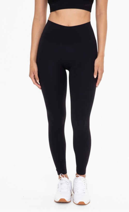 Chasing The Finishing Line Fleece Lined Leggings BLACK (S-L)